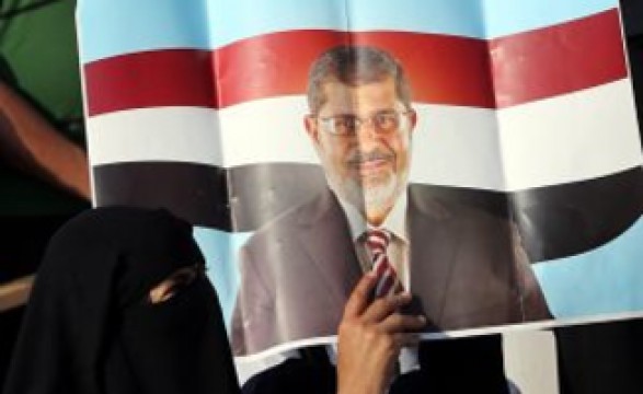Presidente do Egipto afastado do poder pelos militares