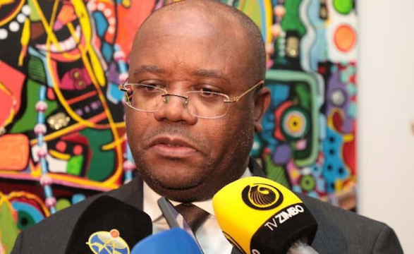 Diplomata angolano prevê maior fortalecimento das relações entre Angola e os EUA após a paz na RDC