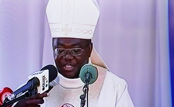 Bispo do Uige chama atenção para o mau uso das novas tecnologias de informação e comunicação