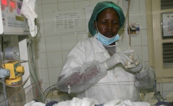 Maternidade Augusto Ngangula carece de mais enfermeiros