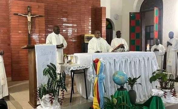 Assembleia Regional das Escolas Católicas Reuniram-se para Celebrar 50 Anos da Independência