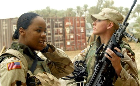 EUA abrem posições de combate a mulheres militares