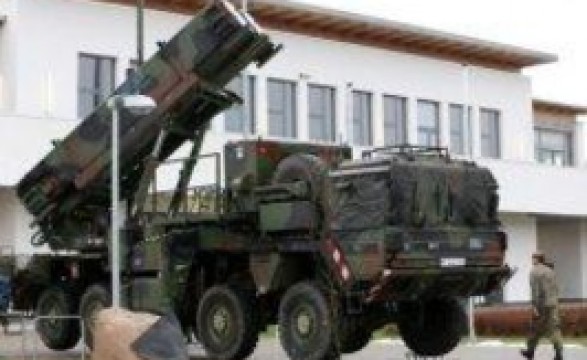 EUA enviarão mísseis Patriots e tropas para Turquia
