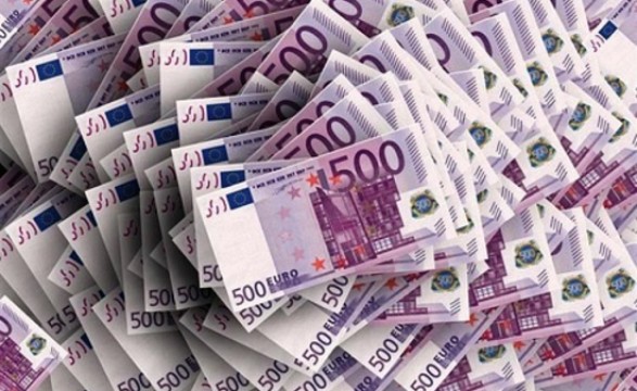 Euro substitui dólar nas operações bancárias em Angola