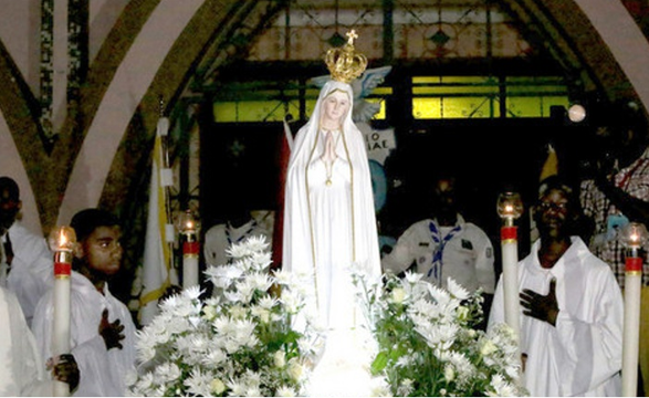 Imagem peregrina já na igreja de Fátima