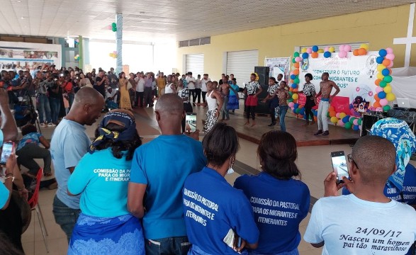 Sob o singo da esperança, acontece a feira do Migrante e Refugiado na UCAN