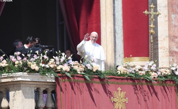 Papa recorda vítimas de guerras no mundo durante bênção “Urbi et orbi”