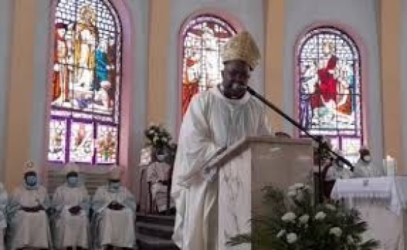 Desafios actuais do ECA, D. Filomeno destaca vitalidade da organização em Luanda