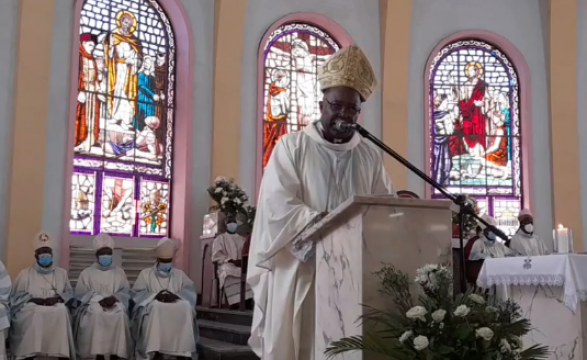 Em dia de festa Dom Filomeno garante apoio da igreja ao novo bispo auxiliar de Luanda