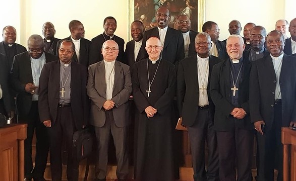 Situação da igreja em Angola apresentada ao perfeito da Congregação dos povos