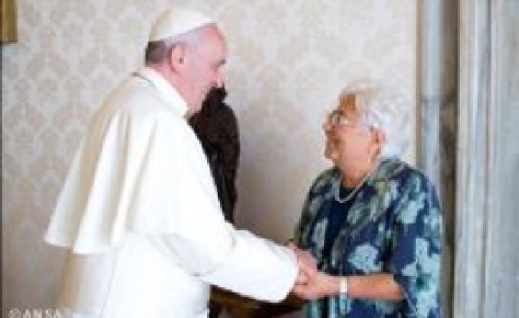 Contemplar, sair, fazer escola - Papa Francisco ao Movimento dos Focolares