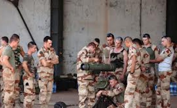 França vai intervir militarmente na RCA