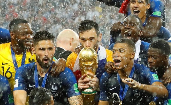 França sagrou-se Campeã do Mundo