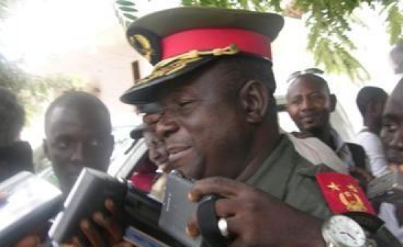 Primeiro-ministro deposto guineense apresenta queixa-crime contra chefe das Forças Armadas