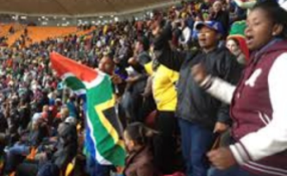 Homenagens a Mandela no estádio Soccer City em Joanesburgo