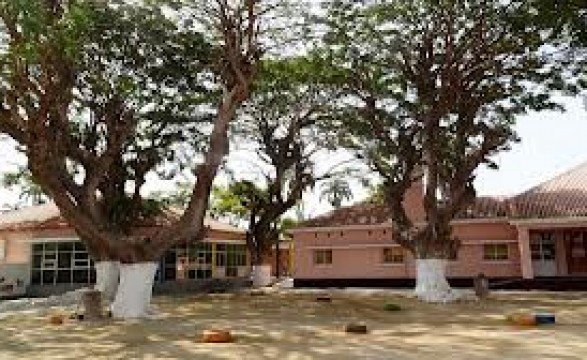 Hospital Santa teresinha em Benguela em Degradação.