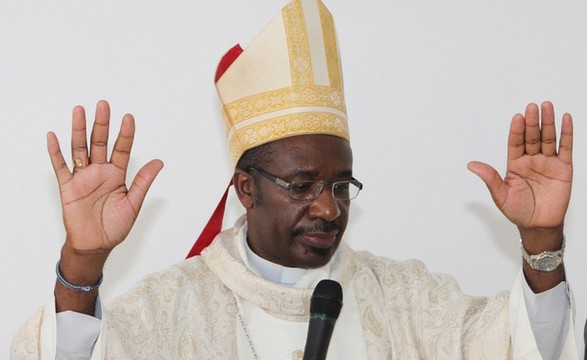 Dom Imbamba apela aos sacerdotes a reflectirem sobre sua identidade