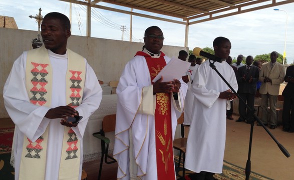 Juventude exortada a fomentar os dons do amor, da fraternidade e da concórdia