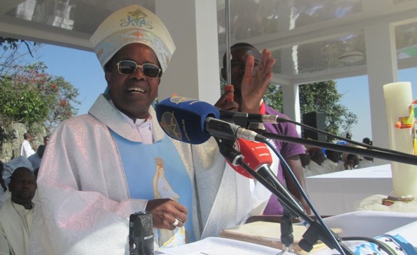 Bispo do Kuito apela corruptos à conversão e a devolução do dinheiro roubado