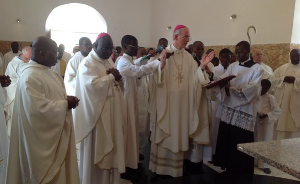 Capela de Santo António sofre remodelação e recebi bênção de restauração