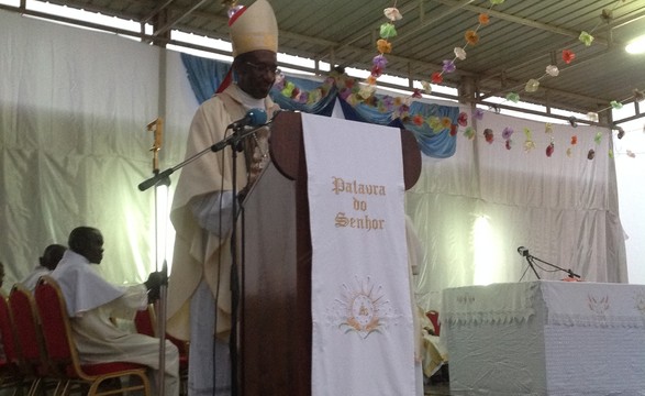 “A nossa herança familiar é o património vivo que são os idosos” afirma Dom Imbamba
