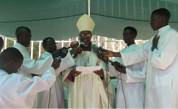 Jovens devem preservar as festas de NªSrª do Monte apela Dom Zacarias 