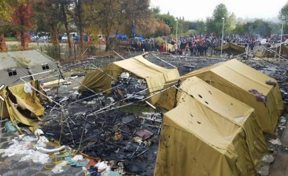 Incêndio em centro de acolhimento com 1700 refugiados na Eslovénia