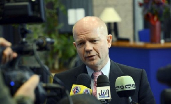 Reino Unido reconhece oposição síria como 'único representante legítimo'