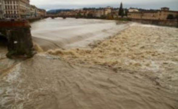 Onda de mau tempo deixa 4 mortos na Toscana