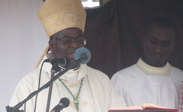 “ Não servir a dois senhores” Dom Jaka no encerramento da visita pastoral a comunidade do Panguila