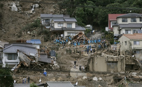 Japão procura desaparecidos nas derrocadas de Hiroshima