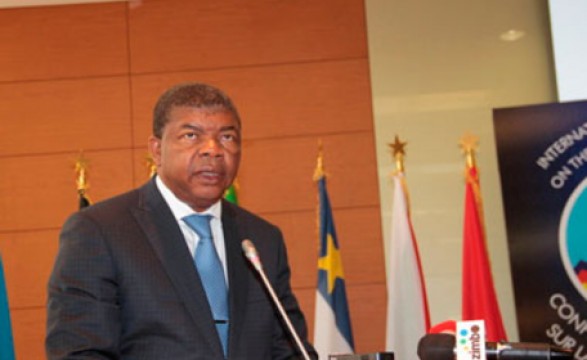 João Lourenço reconhece momento de