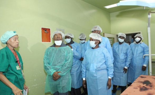 Hospital Américo Boa Vida recebe visita presidencial  