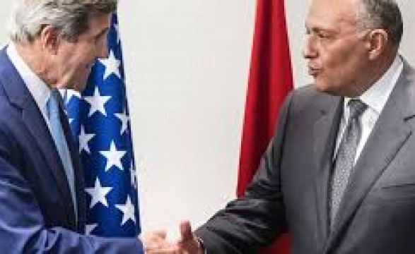 John Kerry pede apoio ao Egipto