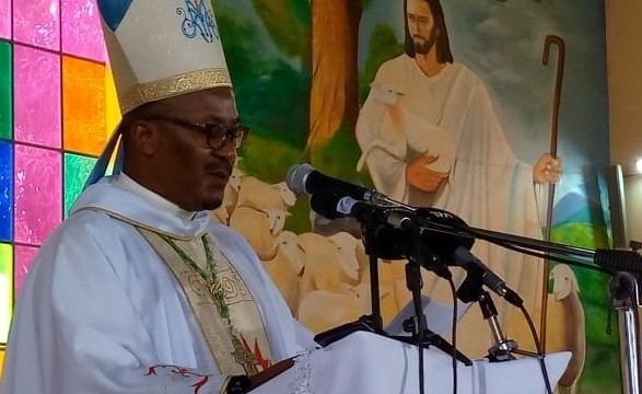 Bispo de Caxito ordena novos sacerdotes