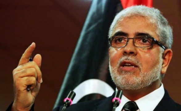 Assembleia líbia rejeita novo governo e destitui primeiro-ministro