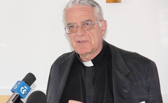 Padre Federico Lombardi substituído na direção da «rádio do Papa»