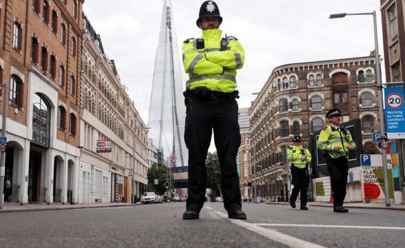 Polícia britânica liberta pessoas presas depois do último ataque em londres