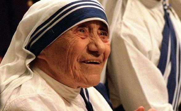 15 De Março data do anúncio da canonização de Madre Teresa de Calcutá