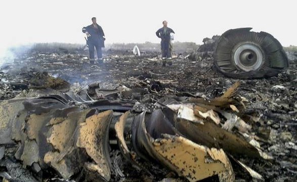 Avião civil com 298 pessoas abatido na região de Donetsk