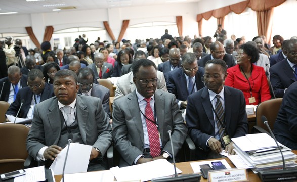 MPLA anuncia abertura para as candidaturas a presidência do partido 
