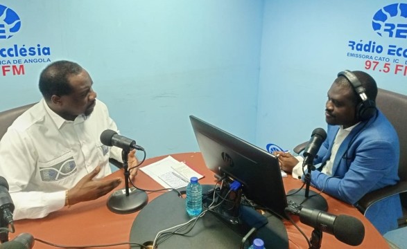 Discurso Directo: Massanga Savimbi