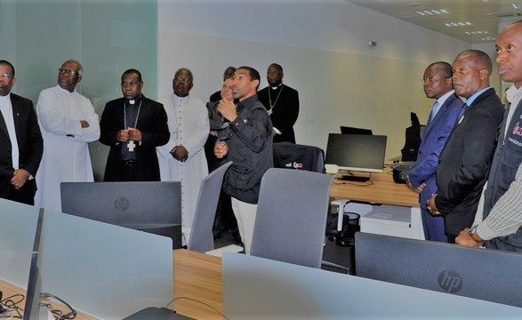 Bispos da CEAST visitam instalações do MAT