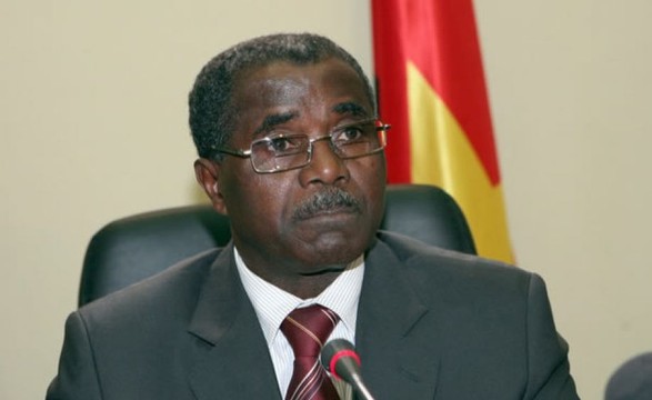 Antigo secretário do geral do MPLA ouvido em tribunal em Luanda