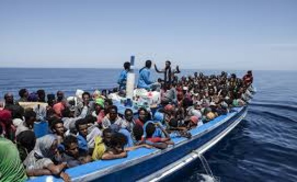 40 Migrantes morrem afogados perto da costa da Líbia