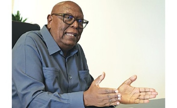 Ministro da cultura aponta preguiça e desconhecimento como causas da falta de registo de obras por artistas angolanos