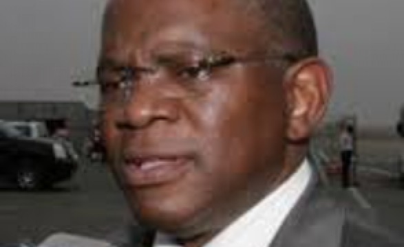 Diplomacia comemorada em Angola com palestra