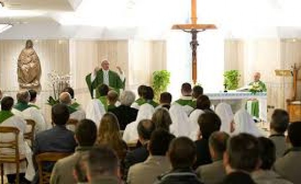 “Só com um coração misericordioso poderemos fazer o que Senhor nos aconselha”