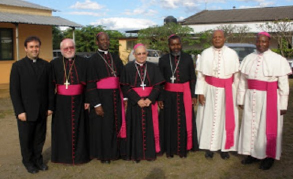 Igreja moçambicana junta-se à voz do povo. “Parem os confrontos”