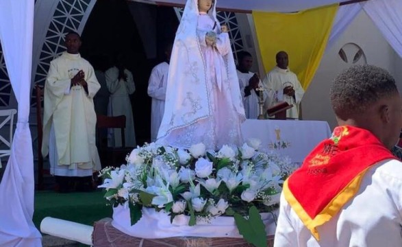 Aberta festividades de Nossa Senhora do Monte